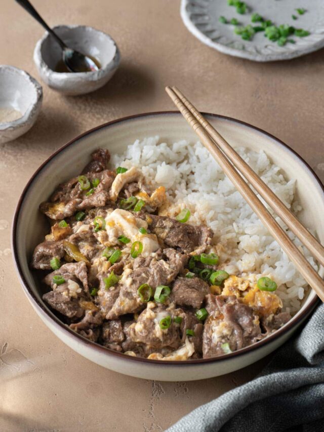 10Minute Beef and Egg Over Rice Cooking in Chinglish
